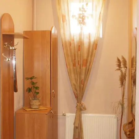 Cozy, Spacious Gertruda Self Chek In 20 Min To Old With Car 5 Min *