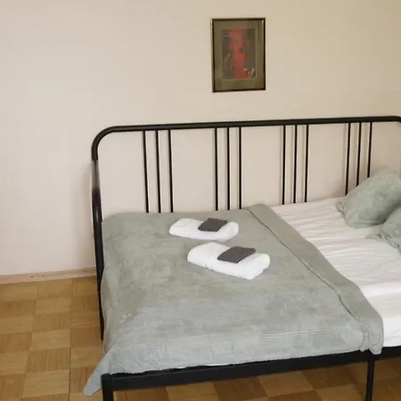 Cozy, Spacious Gertruda Self Chek In 20 Min To Old With Car 5 Min Apartman Riga
